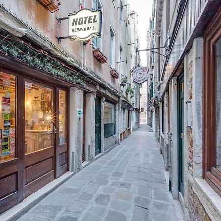 Hotel Bernardi Semenzato Venice Exterior photo