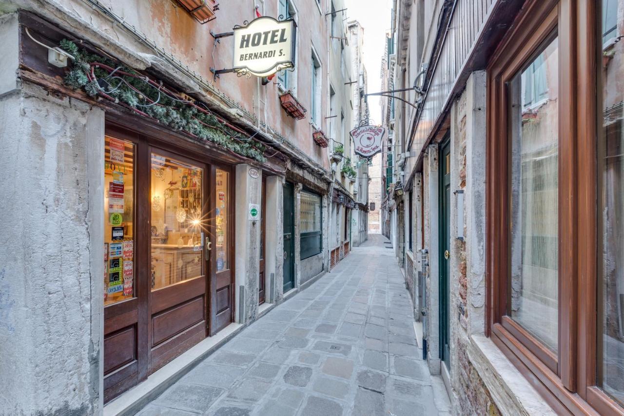 Hotel Bernardi Semenzato Venice Exterior photo